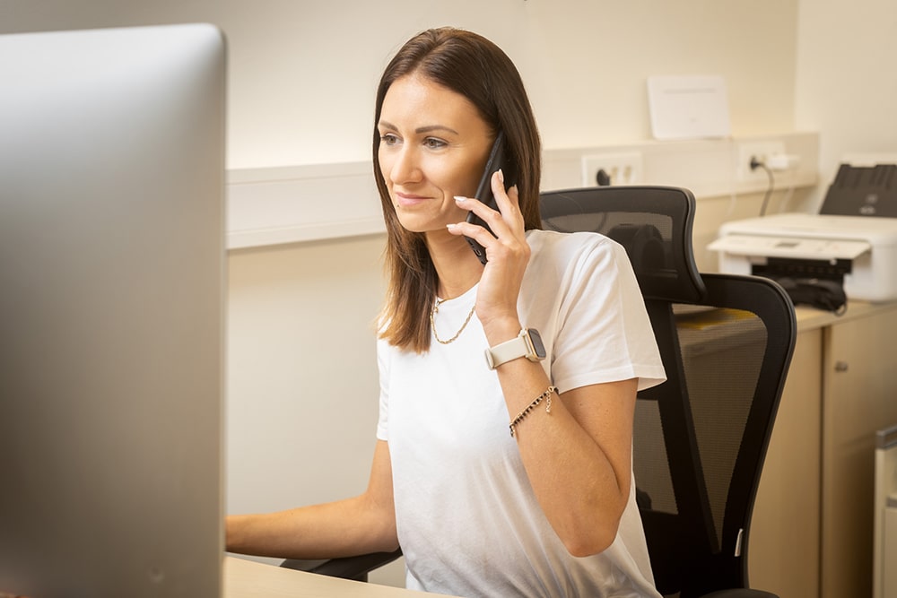 Sandra Langenreiter - Ihre Pflegeberatung am Telefon; © Chris-b Fotografie